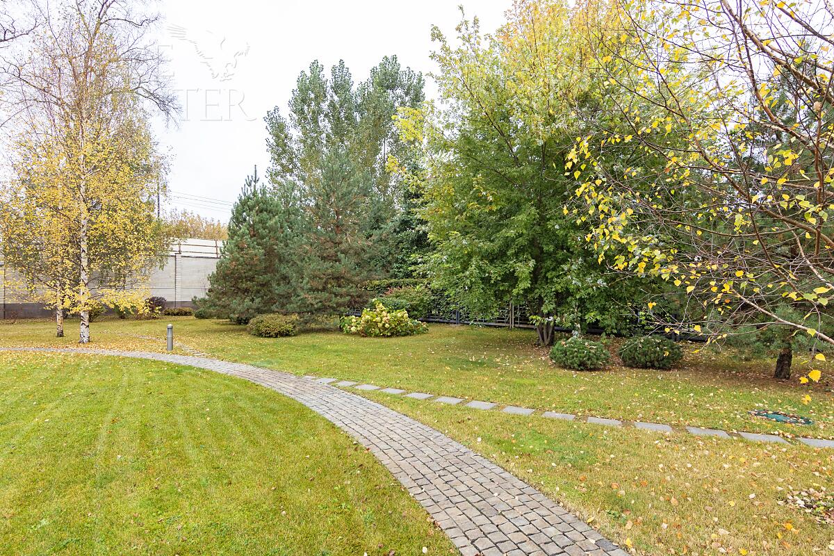 2-этажный коттедж 989.7 м² с отделкой