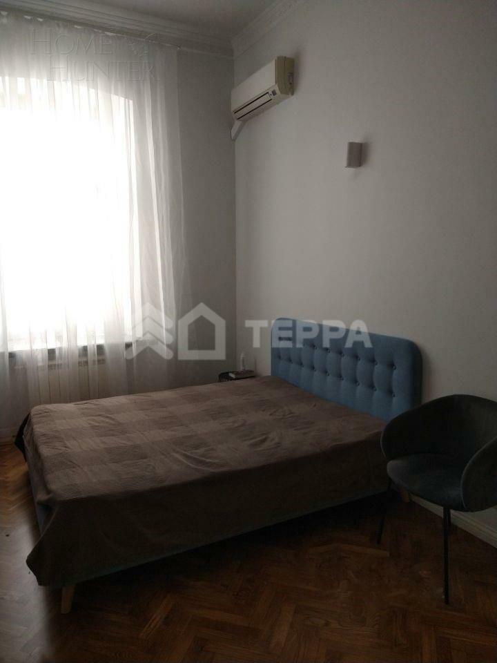 7-КОМН. КВАРТИРА С ОТДЕЛКОЙ 193.5 М² НА 3 ЭТАЖЕ