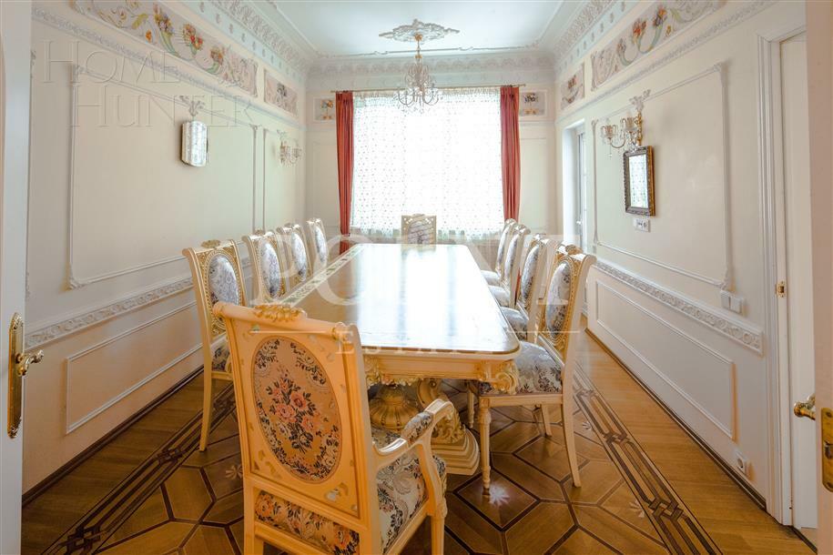 2-этажный коттедж 800 м² с отделкой