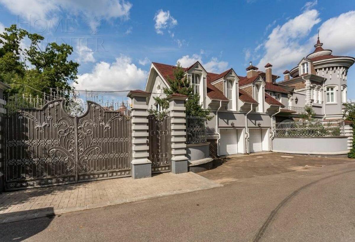 3-этажный коттедж 953 м² с отделкой