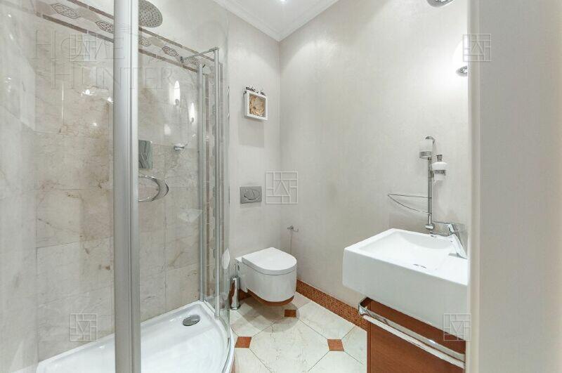 6-КОМН. КВАРТИРА С ОТДЕЛКОЙ 300.3 М² НА 4 ЭТАЖЕ