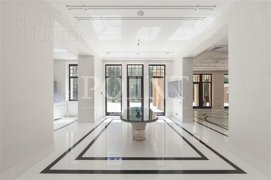 2-этажный коттедж 1 372 м² с отделкой