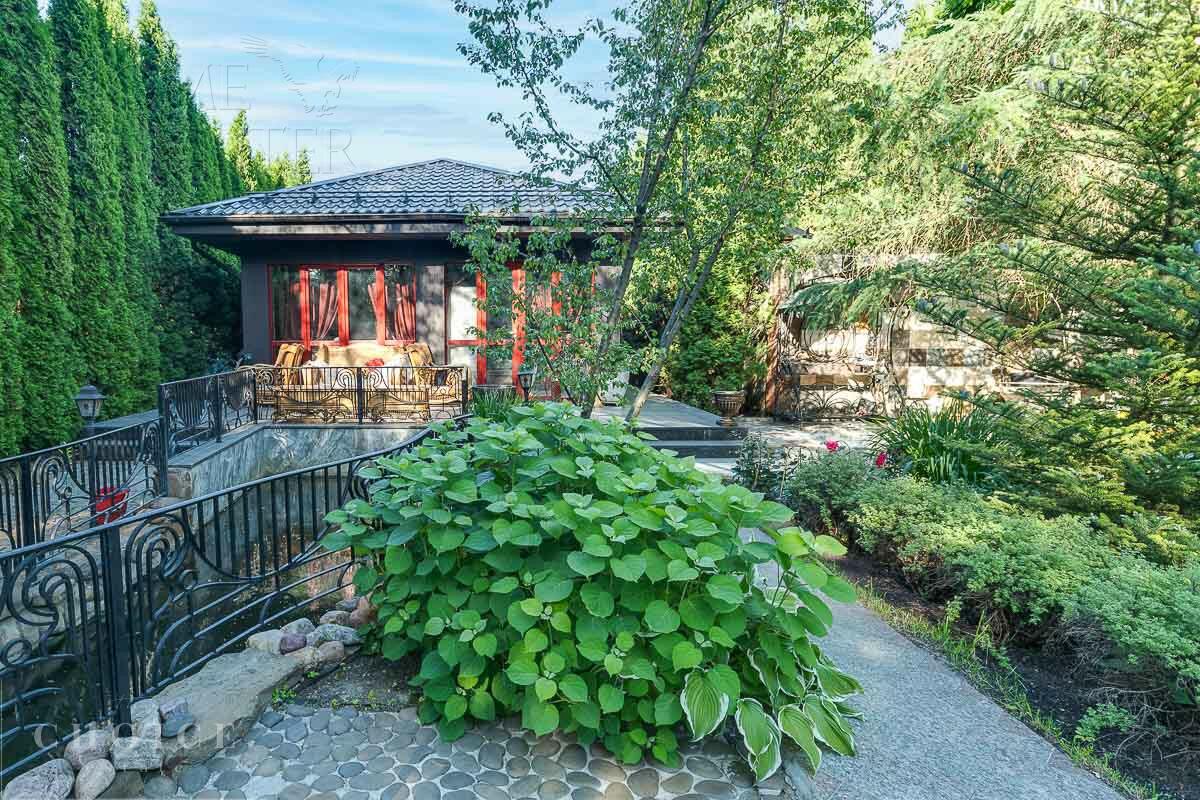 4-этажный коттедж 1 200 м² с отделкой