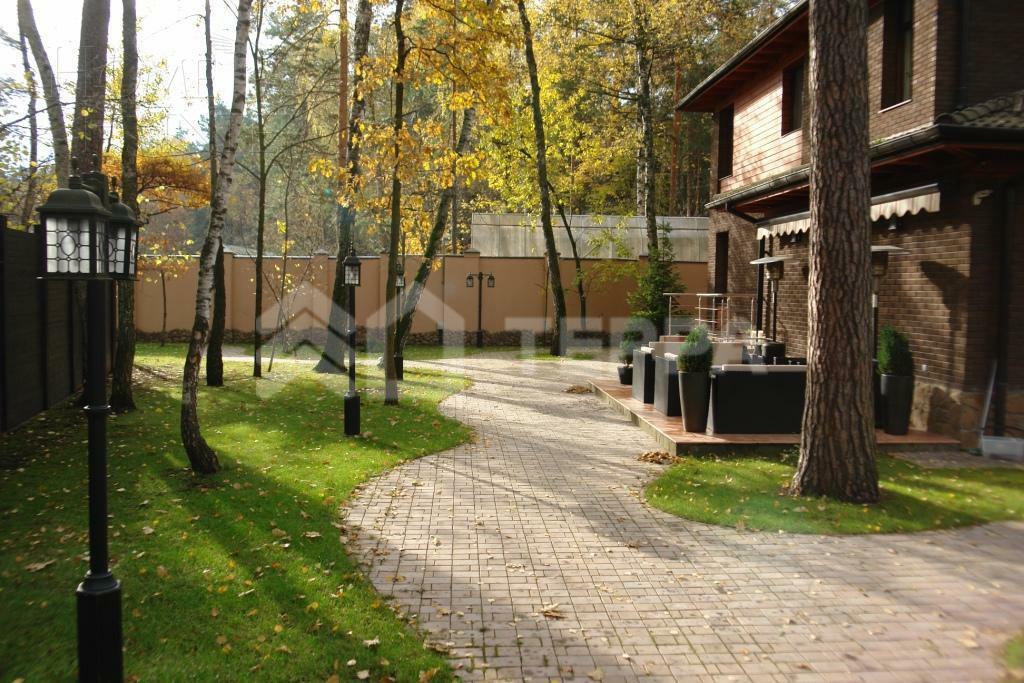 2-этажный коттедж 450 м² с отделкой