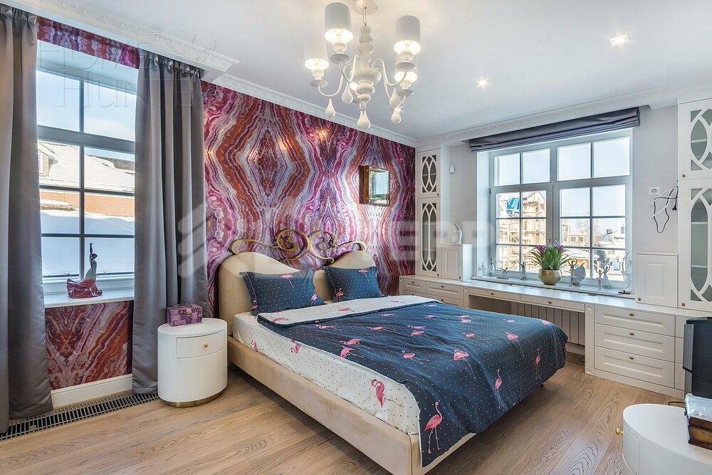 3-этажный коттедж 550 м² с отделкой