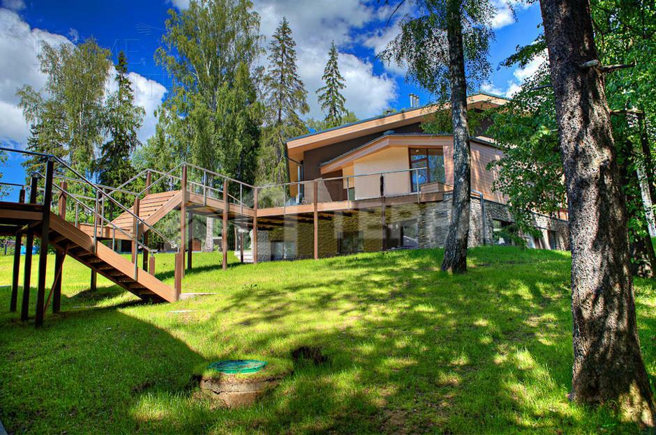 2-этажный коттедж 710 м² с отделкой