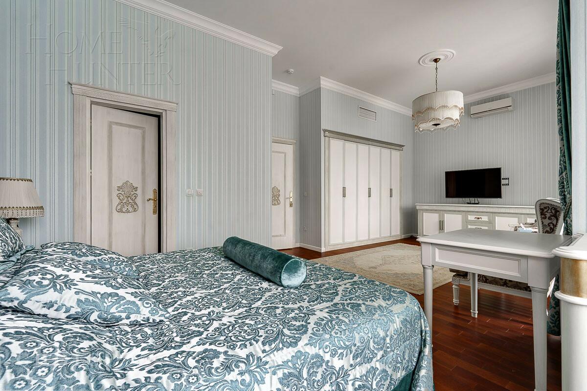 3-этажный таунхаус 400 м² с отделкой