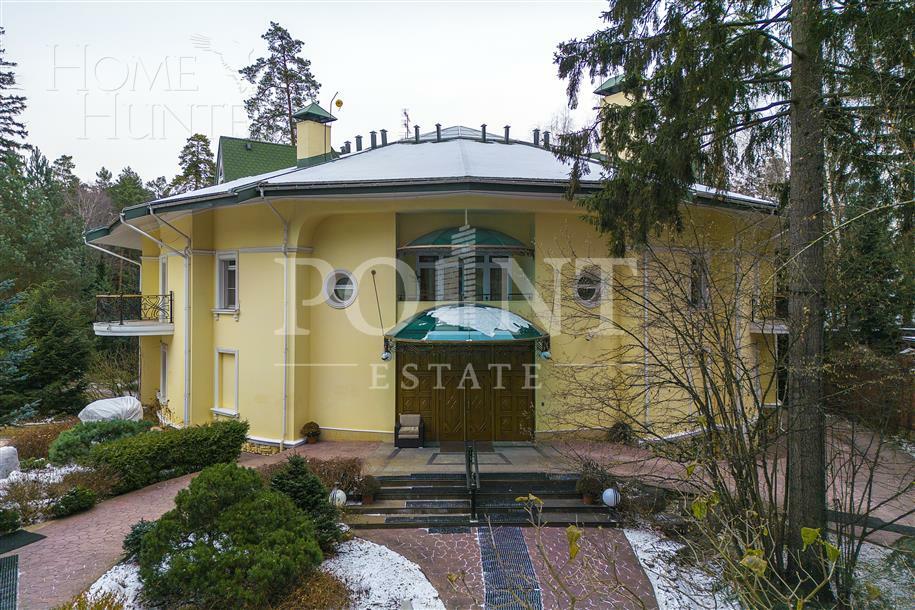 КОТТЕДЖ 1 400 м² с отделкой