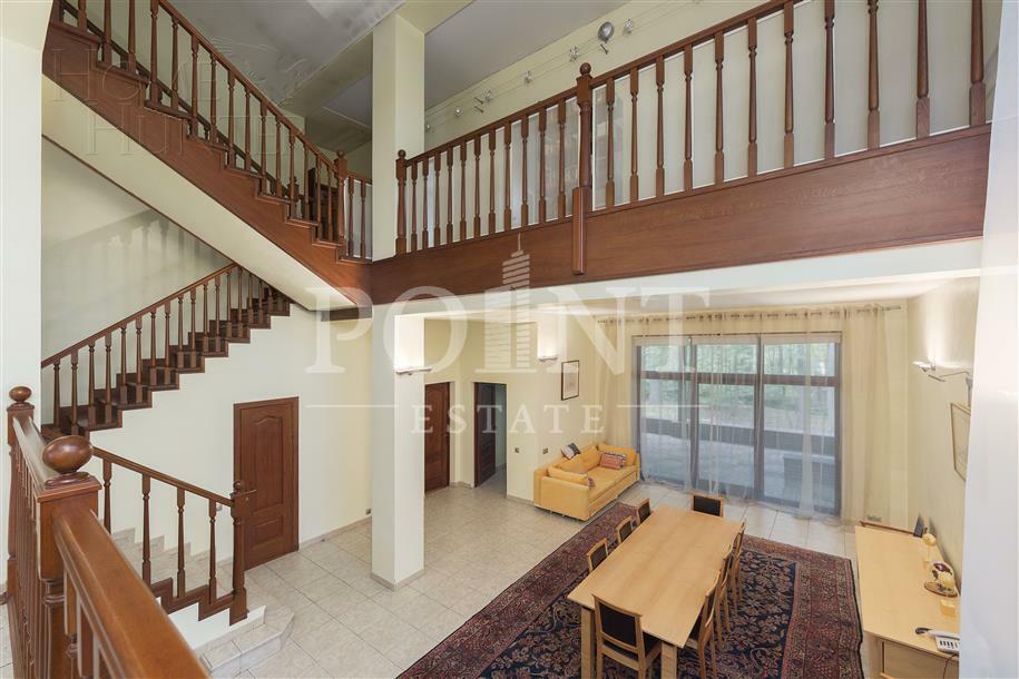 2-этажный коттедж 300 м² с отделкой