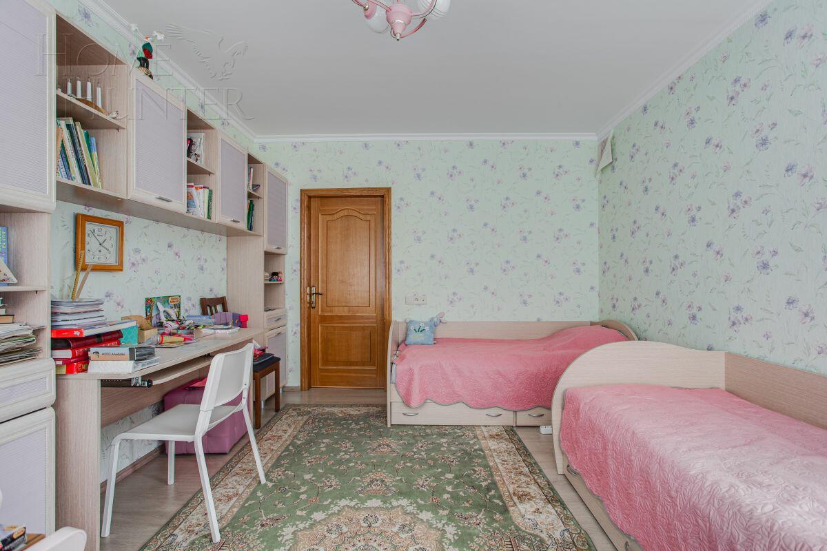 2-этажный коттедж 880 м² с отделкой