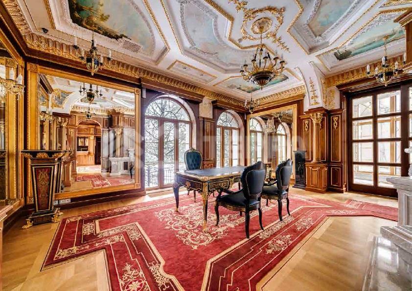 2-этажный коттедж 1 700 м² с отделкой