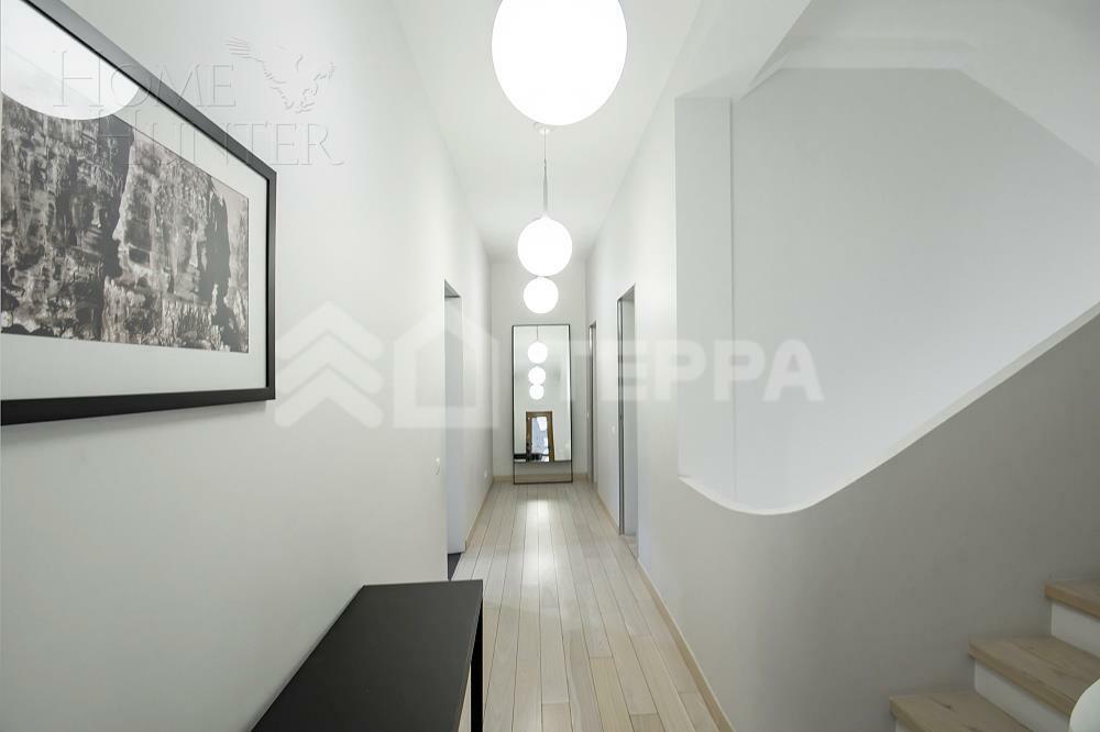 3-этажный коттедж 750 м² с отделкой