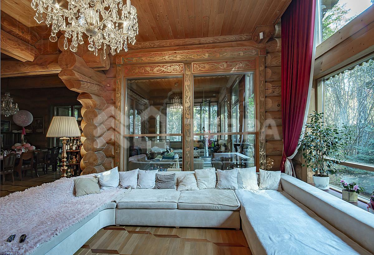 2-этажный коттедж 500 м² с отделкой