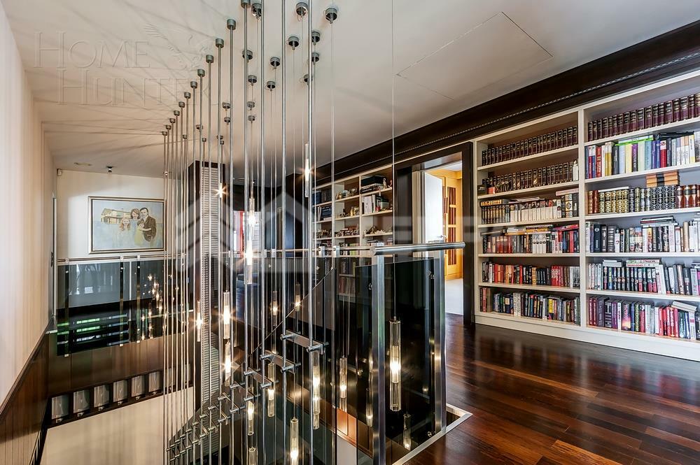 2-этажный коттедж 1 200 м² с отделкой