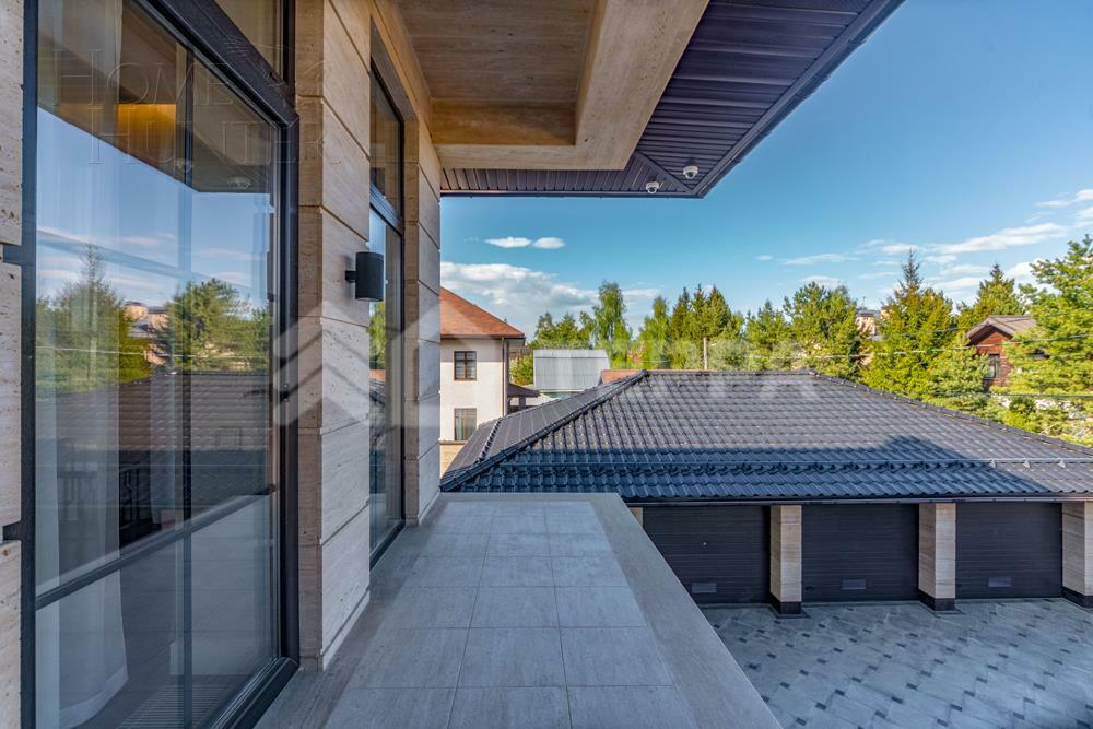 2-этажный коттедж 750 м² с отделкой