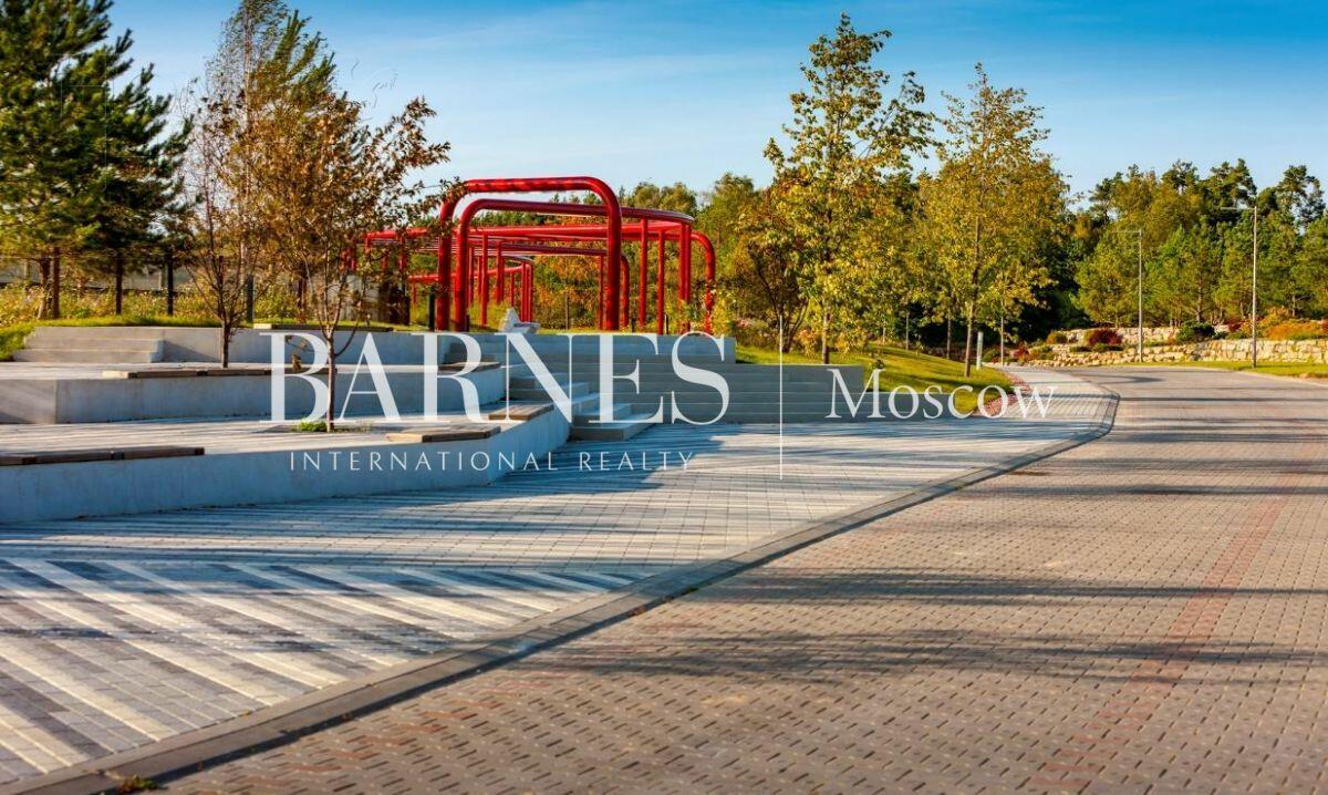 Участок 38.33 сот. в охраняемом поселке