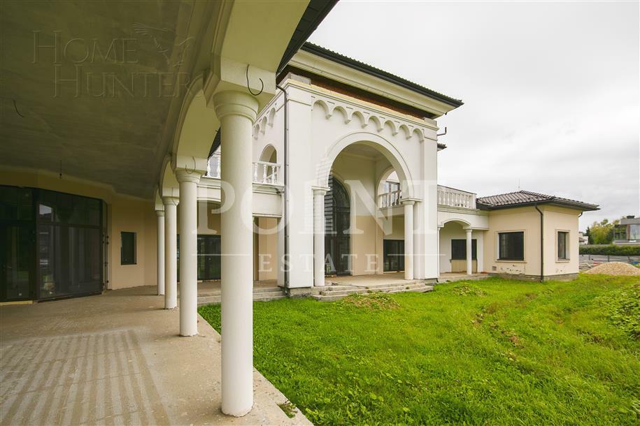 2-этажный коттедж 1 525 м² без отделки