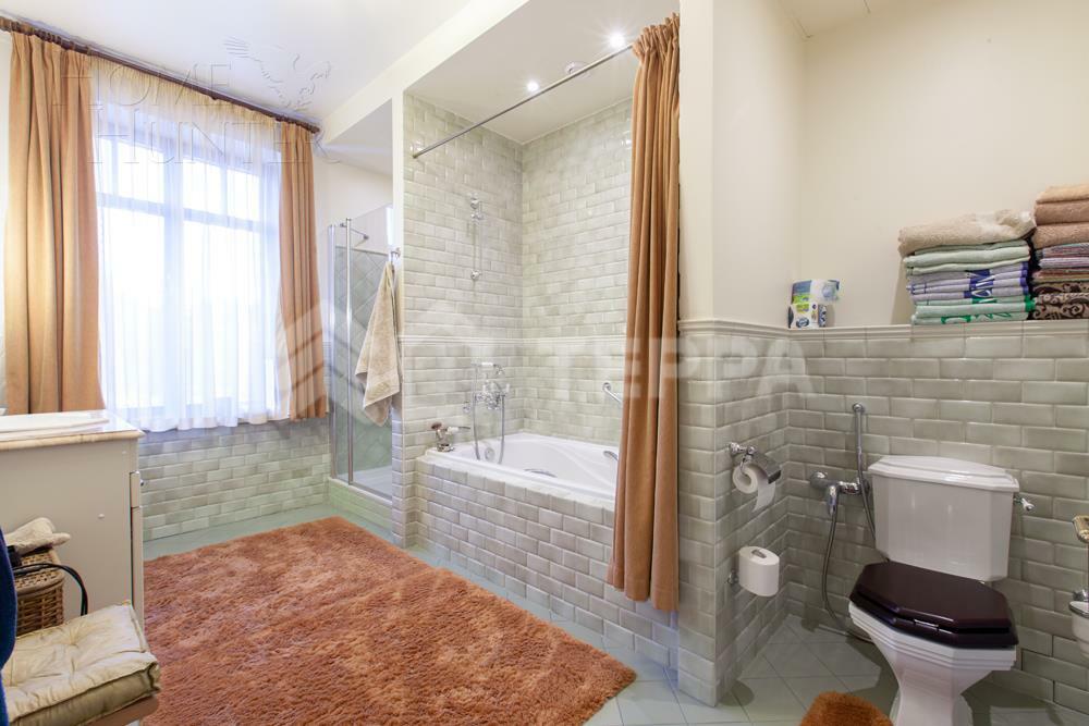 КОТТЕДЖ 972 м² с отделкой