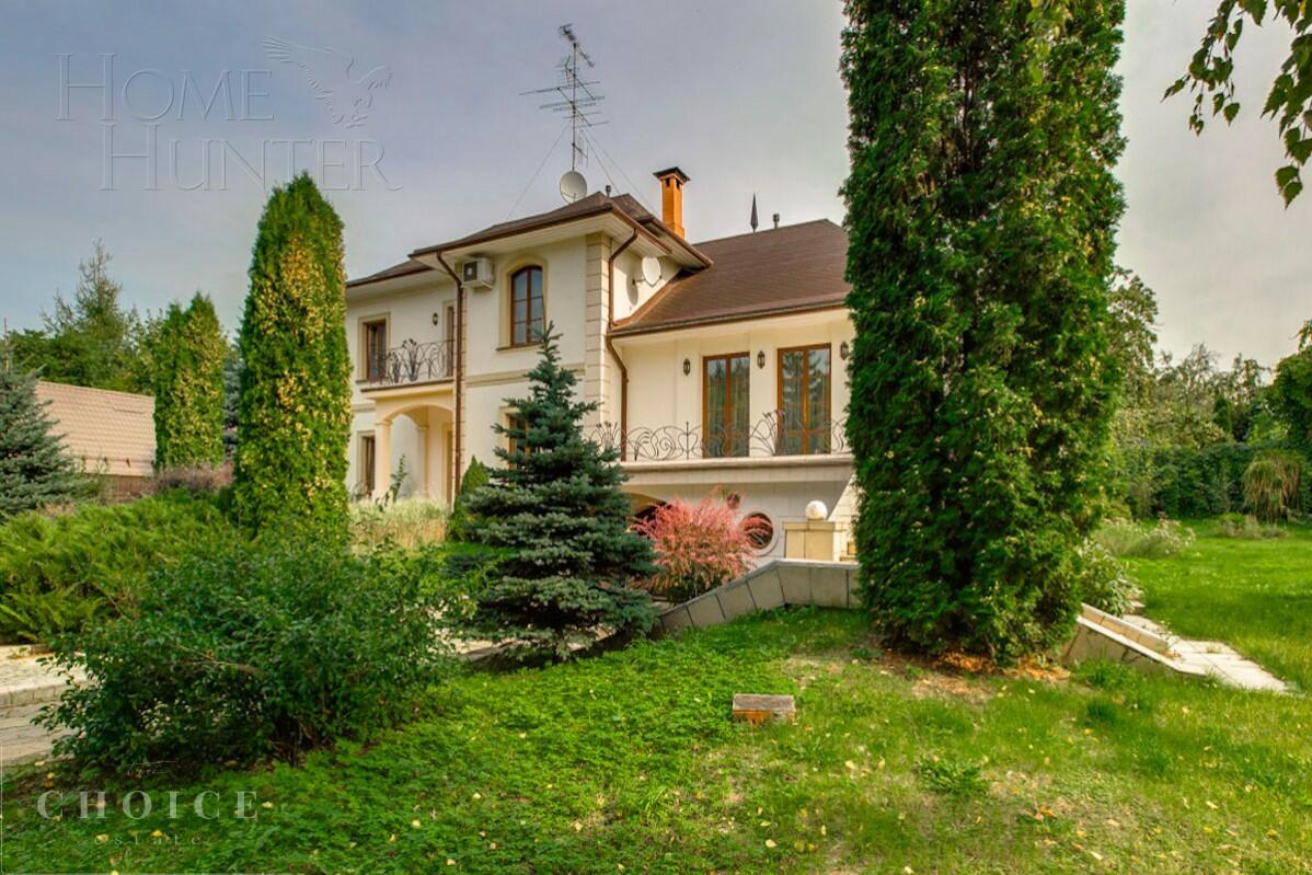 2-этажный коттедж 650 м² с отделкой