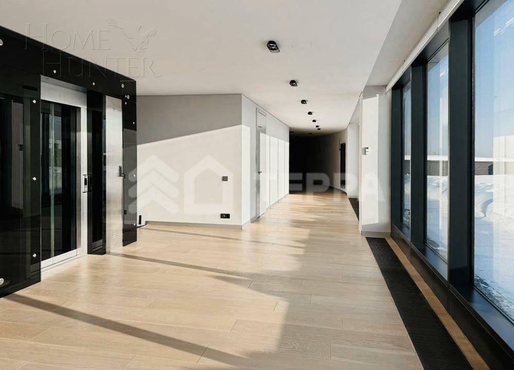 3-этажный коттедж 2 600 м² с отделкой