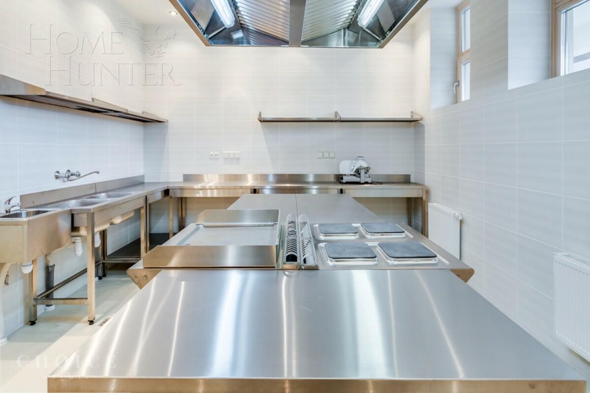 2-этажный коттедж 1 450 м² с отделкой