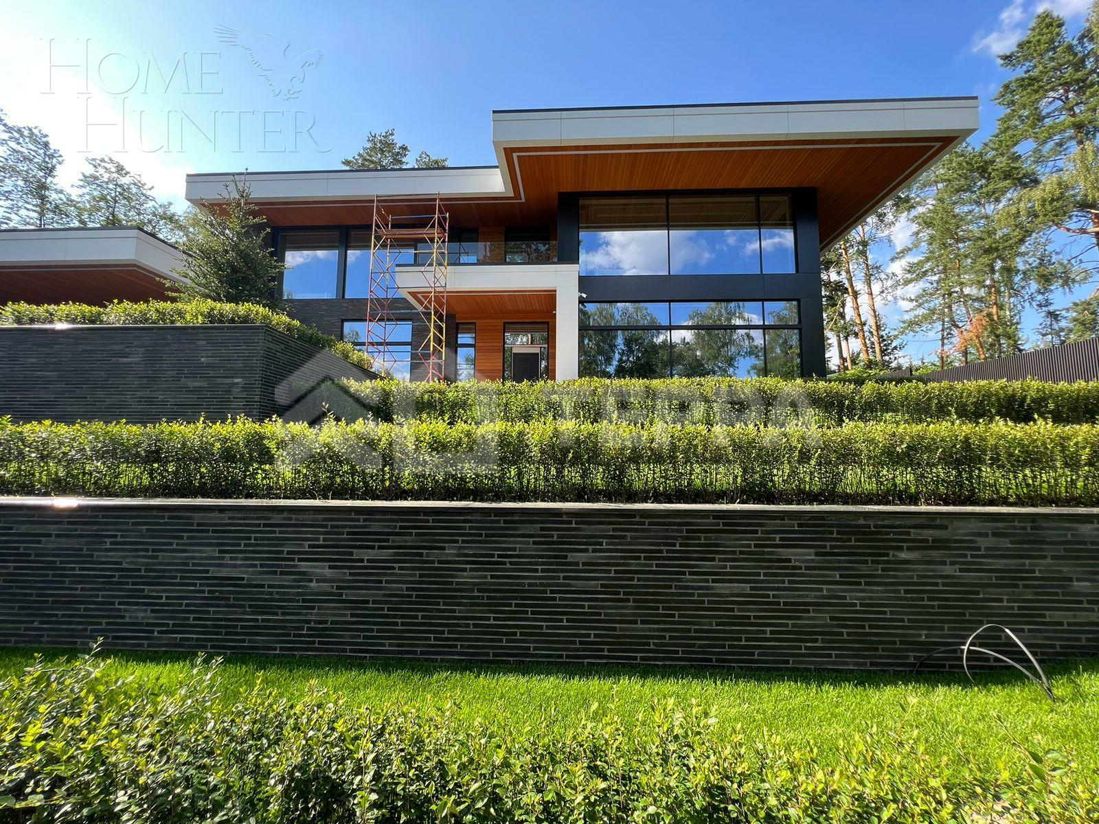 2-этажный коттедж 1 200 м² без отделки