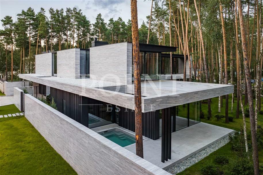 2-этажный коттедж 1 050 м² без отделки