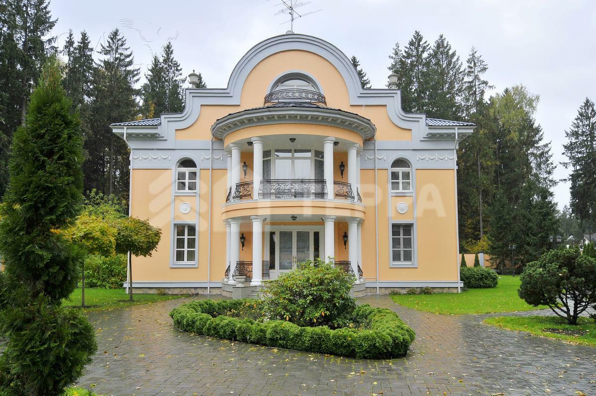 2-этажный коттедж 1 000 м² с отделкой