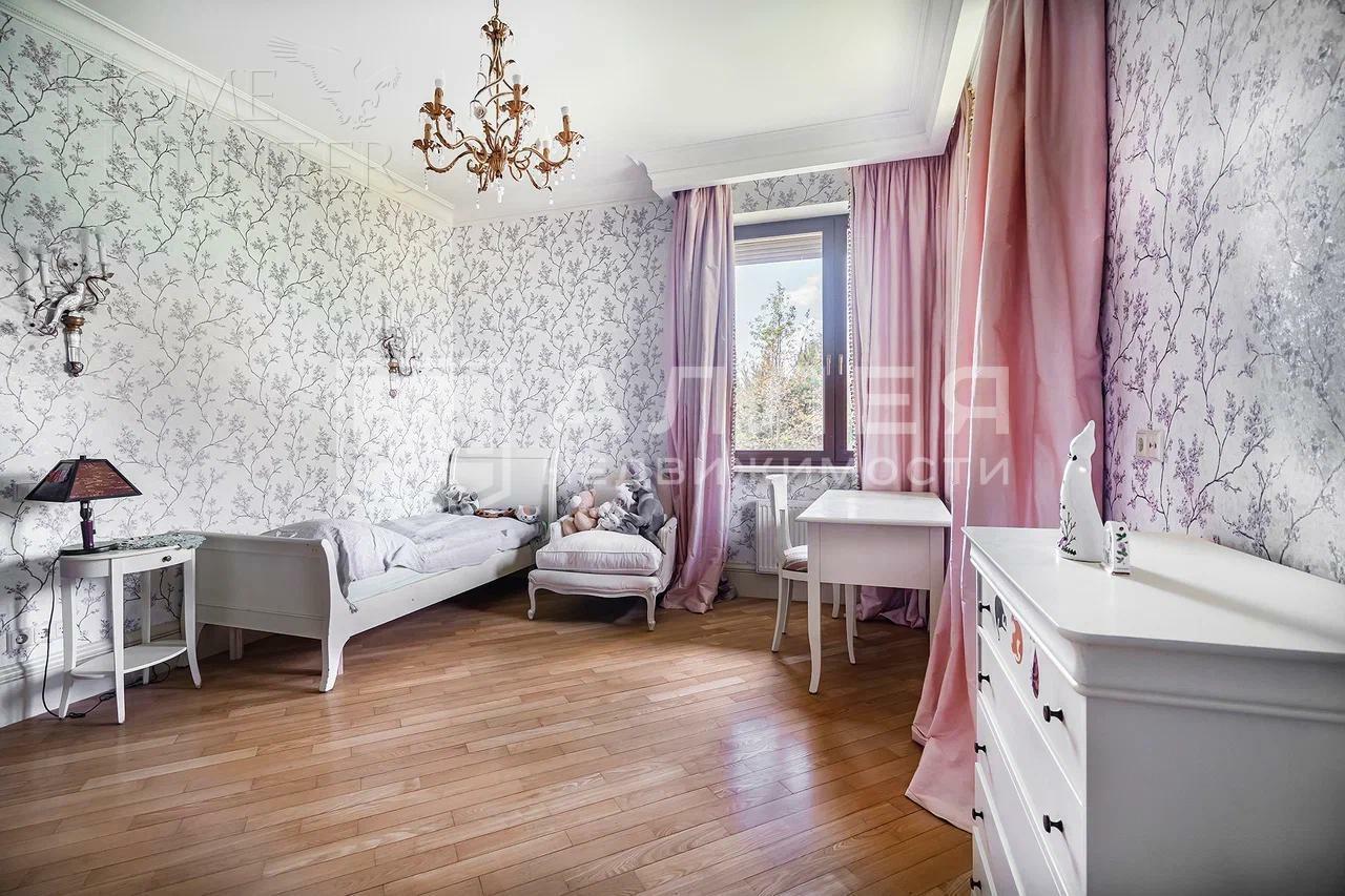 2-этажный коттедж 750 м² с отделкой