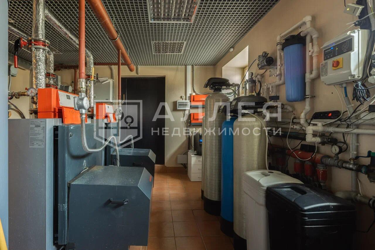 2-этажный коттедж 1 500 м² с отделкой