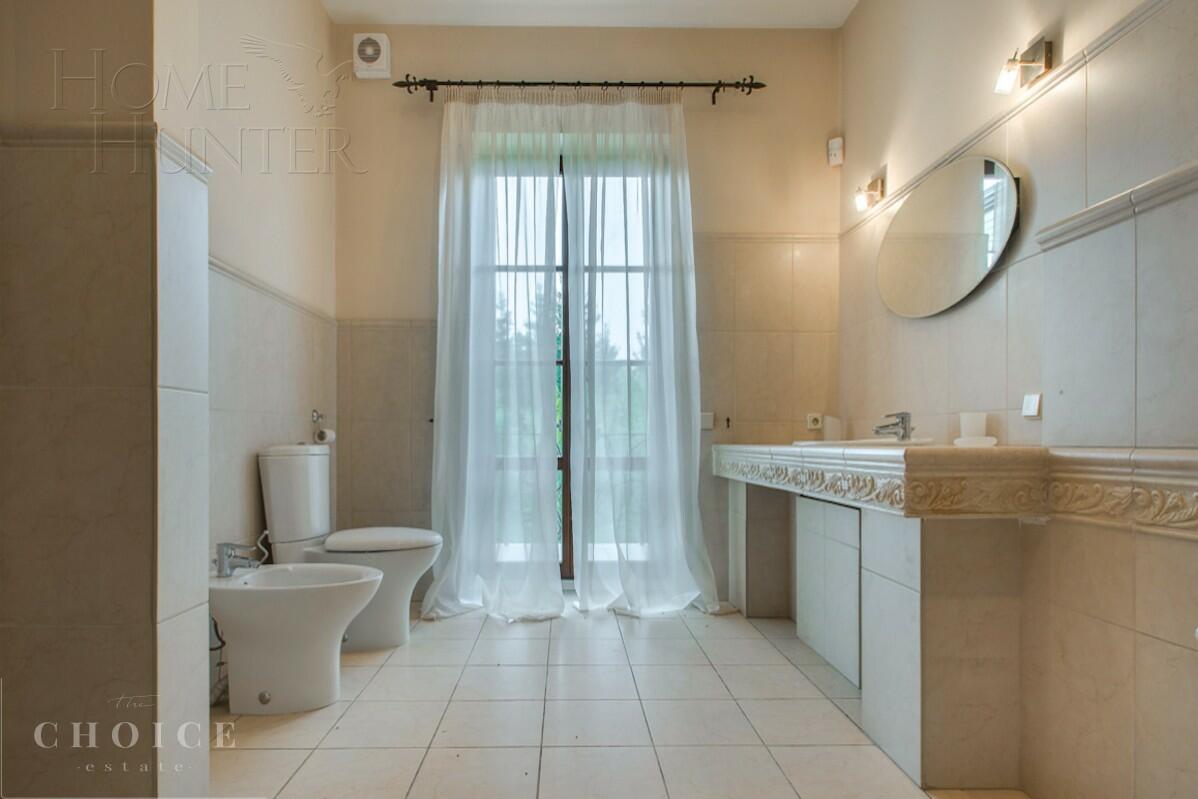 2-этажный коттедж 650 м² с отделкой