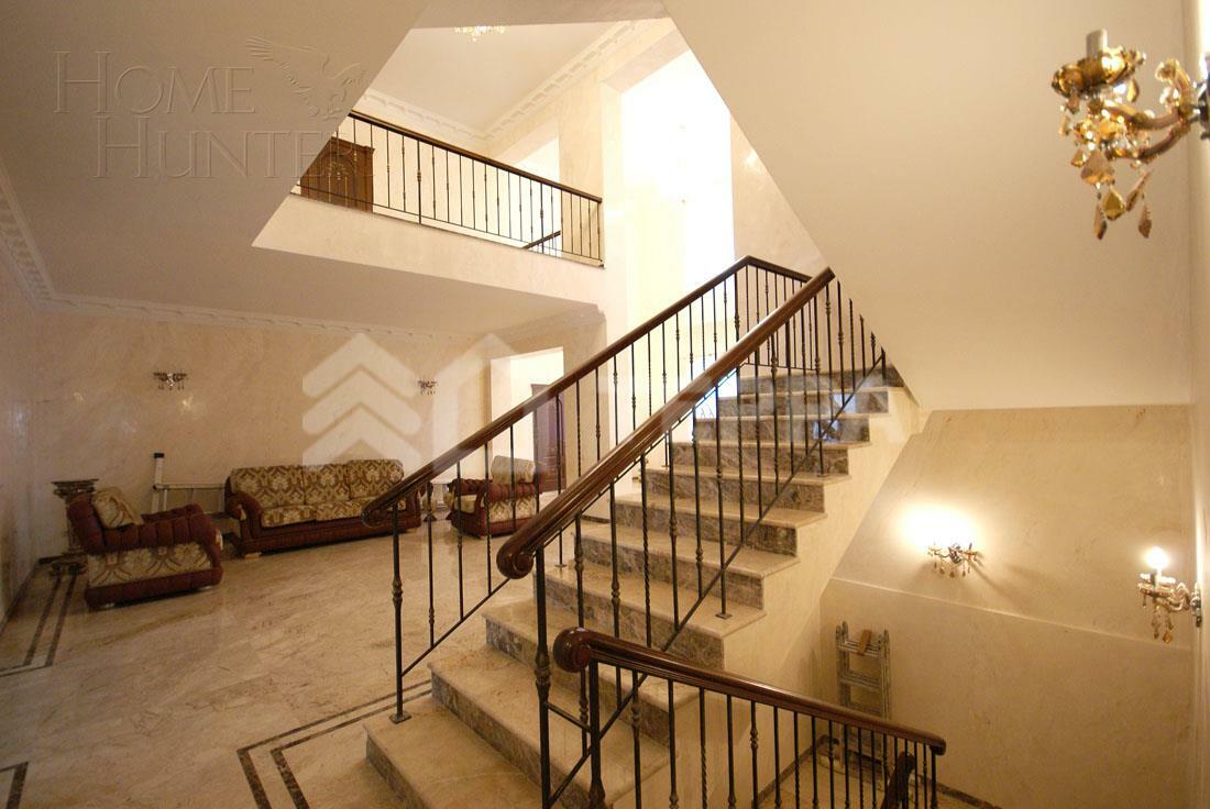 2-этажный коттедж 935 м² с отделкой