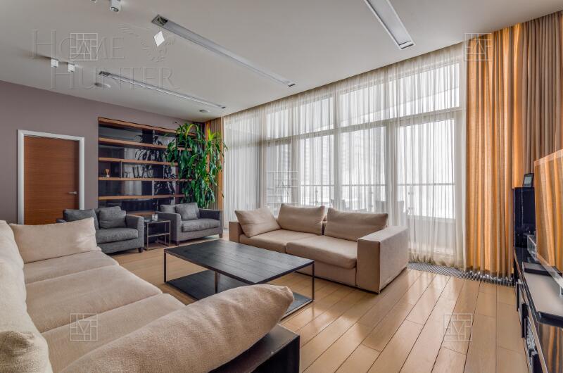 7-КОМН. КВАРТИРА С ОТДЕЛКОЙ 330 М² НА 2 ЭТАЖЕ