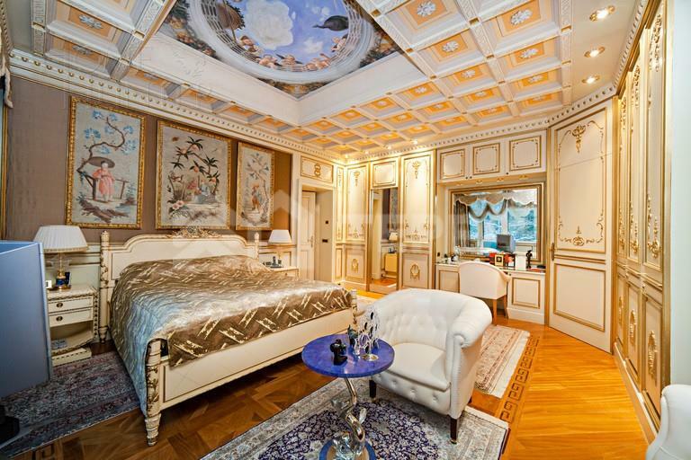 2-этажный коттедж 1 615 м² с отделкой