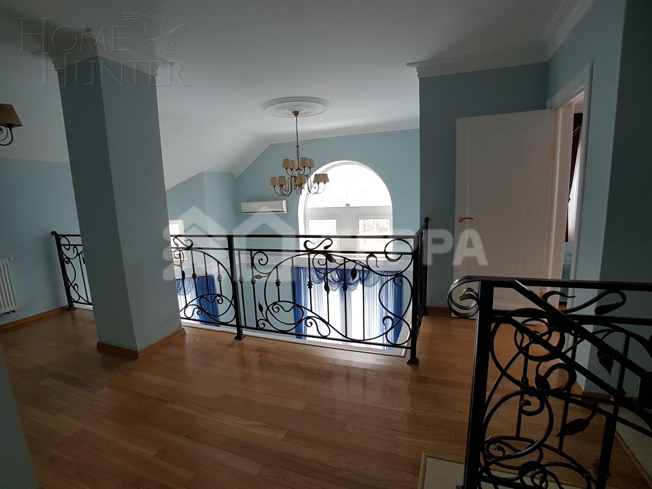 2-этажный коттедж 400 м² с отделкой