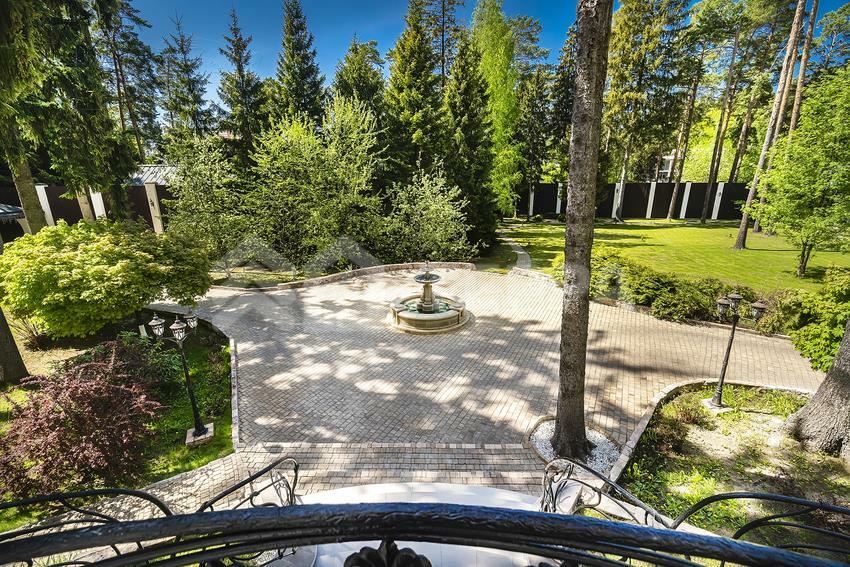 2-этажный коттедж 850 м² с отделкой