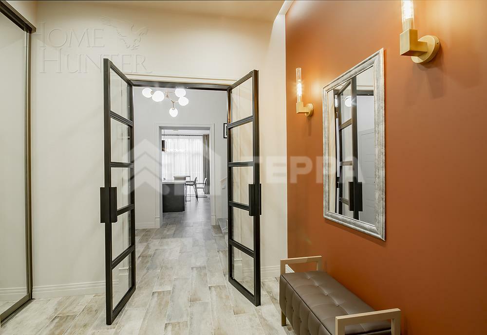 3-этажный таунхаус 291 м² с отделкой