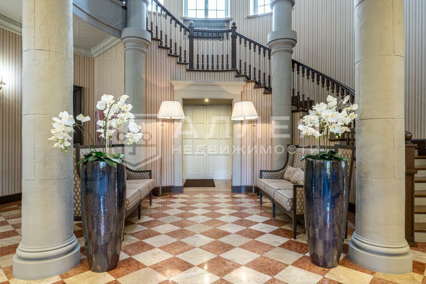 2-этажный коттедж 1 065 м² с отделкой