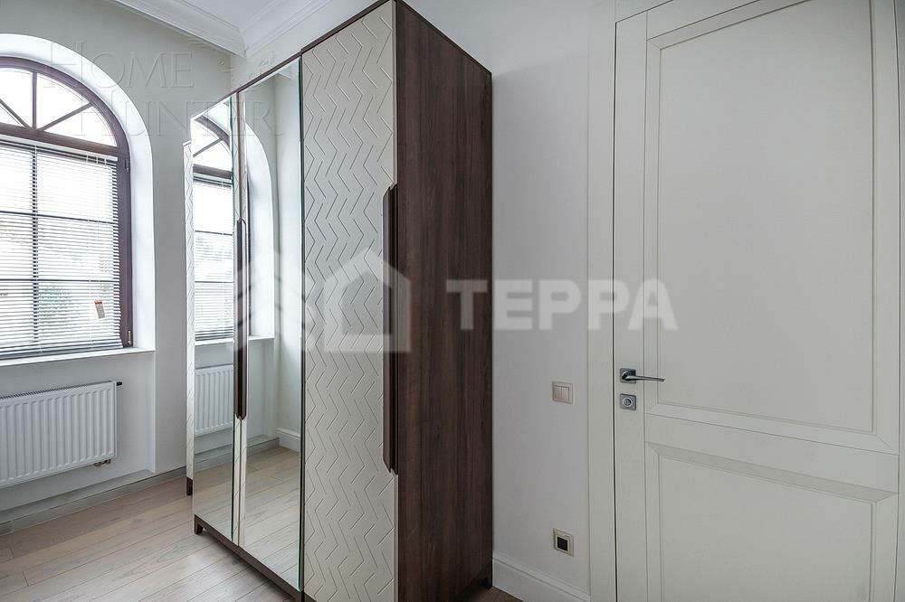 КОТТЕДЖ 380 м² с отделкой