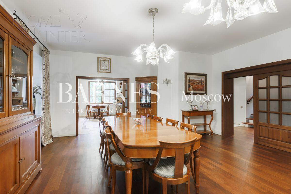 2-этажный коттедж 398.2 м² с отделкой