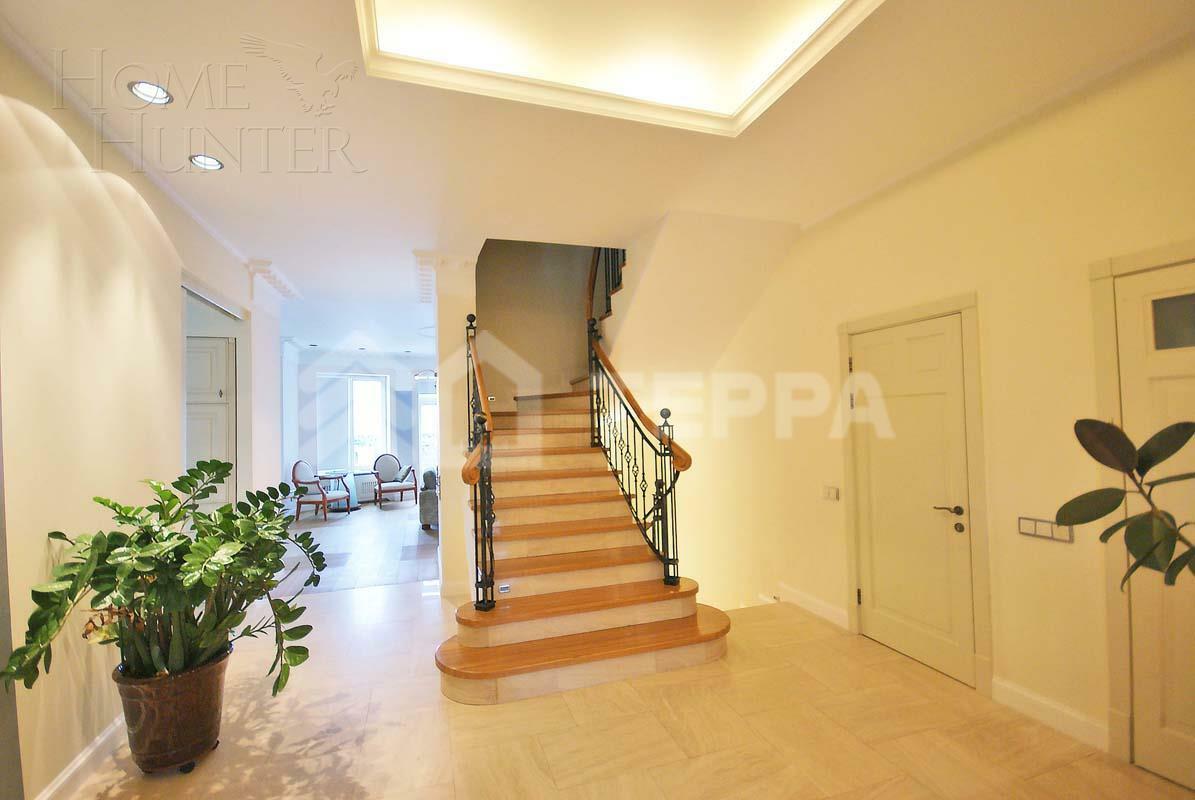 2-этажный коттедж 500 м² с отделкой