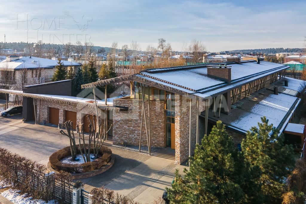 2-этажный коттедж 1 360 м² с отделкой