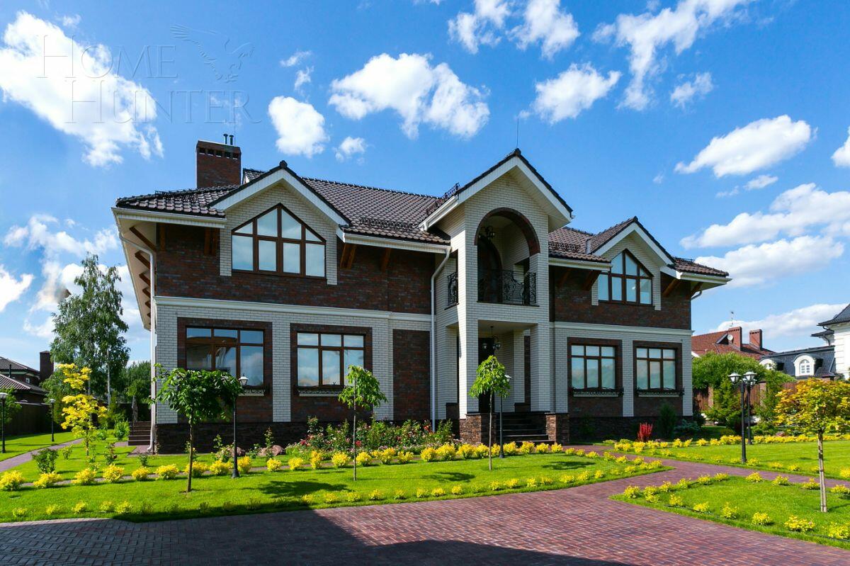 2-этажный коттедж 900 м² с отделкой