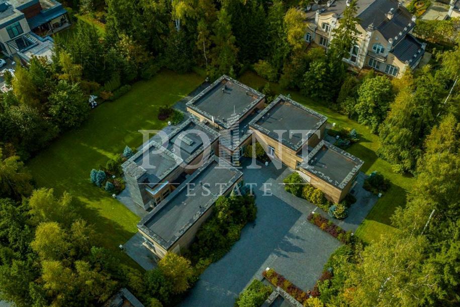 1-этажный коттедж 650 м² с отделкой