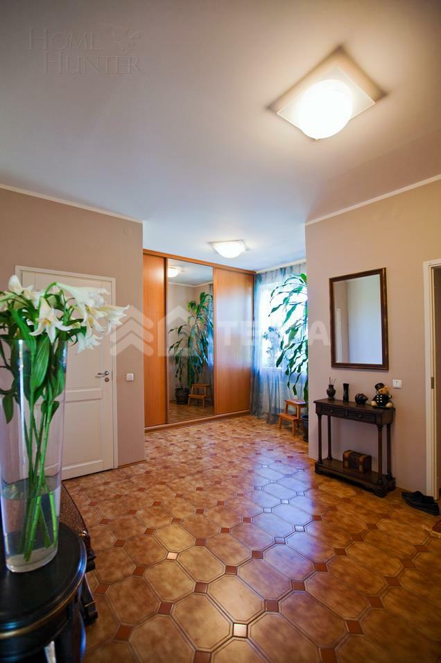 2-этажный коттедж 700 м² с отделкой