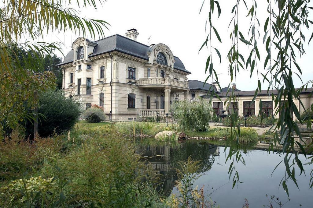 2-этажный коттедж 2 190 м² с отделкой