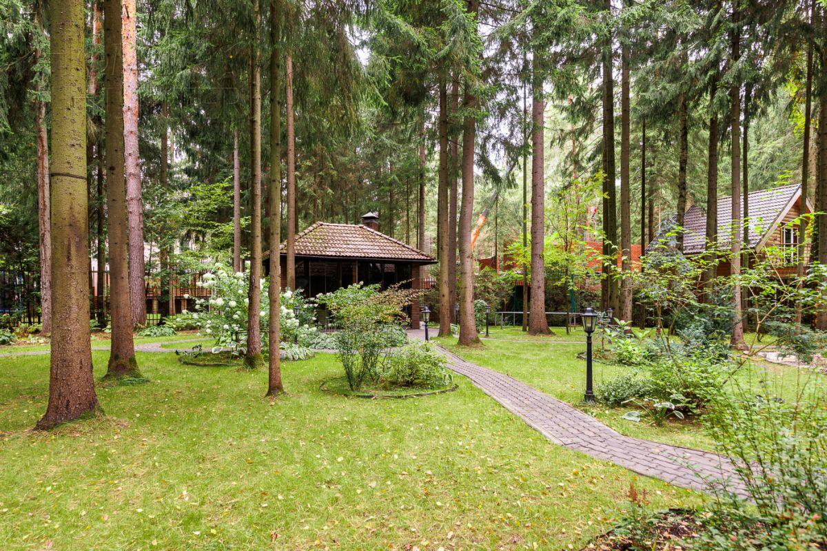 2-этажный коттедж 398.2 м² с отделкой