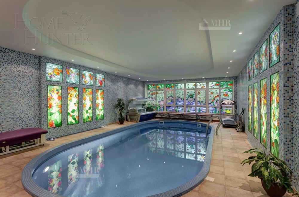 2-этажный коттедж 1 100 м² с отделкой