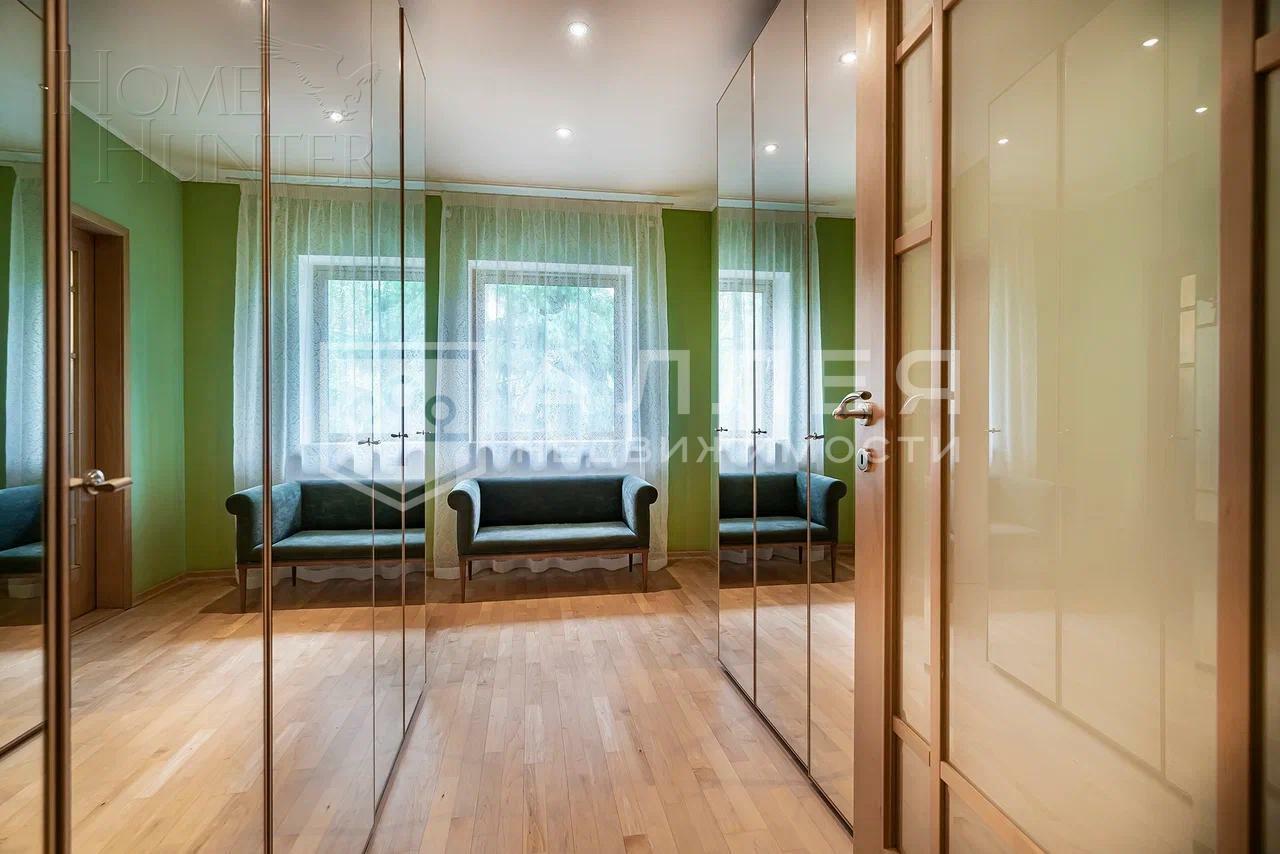 2-этажный коттедж 306 м² с отделкой