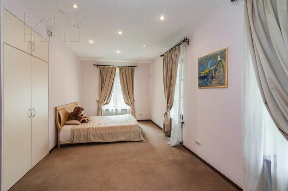 2-этажный коттедж 650 м² с отделкой